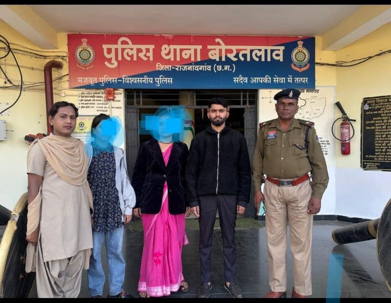 नाबालिक माता के नवजात बच्चे का जन्म प्रमाण पत्र घोटाला, कुमुद मेमोरियल हॉस्पिटल की दो नर्सें समेत तीन गिरफ्तार