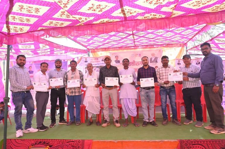 मुढ़ीपार में छत्तीसगढ़ राज्य विद्युत वितरण कंपनी की रजत जयंती मनाई